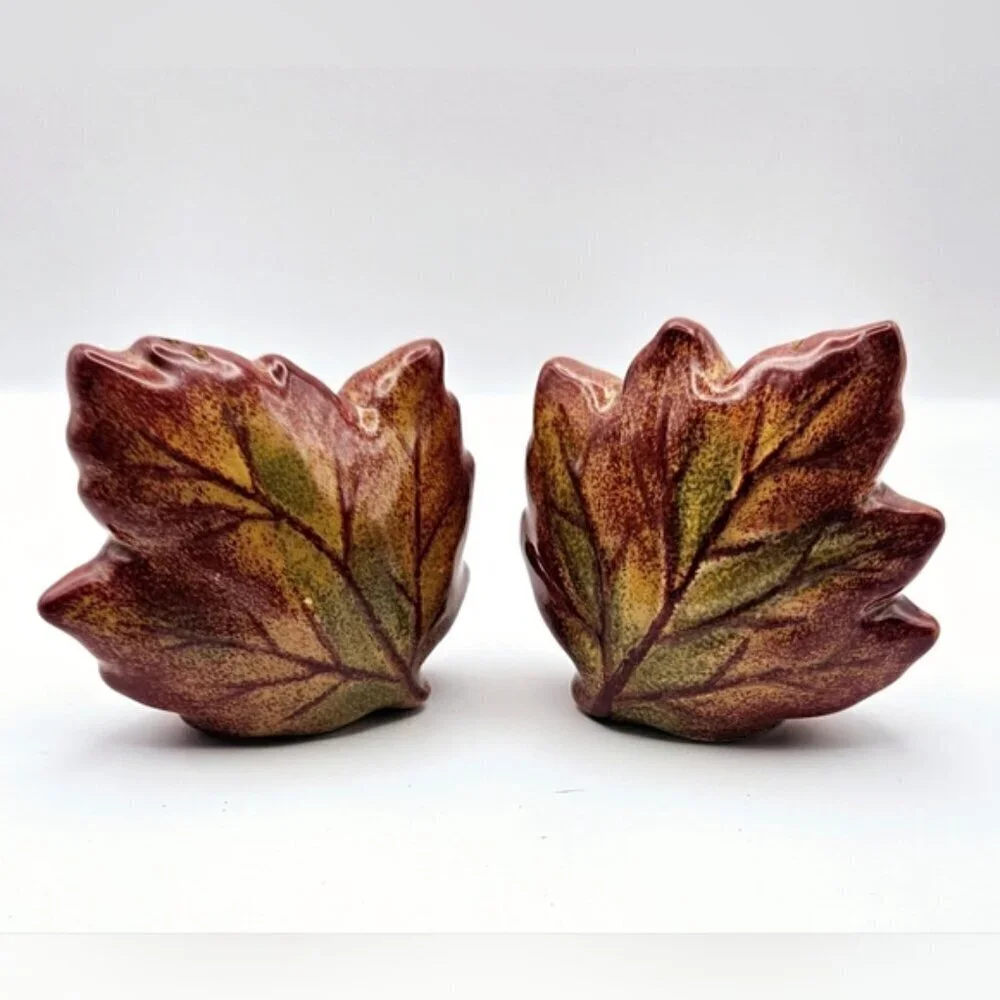 Vintage Maple Leaf Salt Pepper Shakers Fall Autumn Decor Ceramic Set